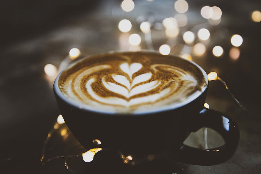 latte art tulip
